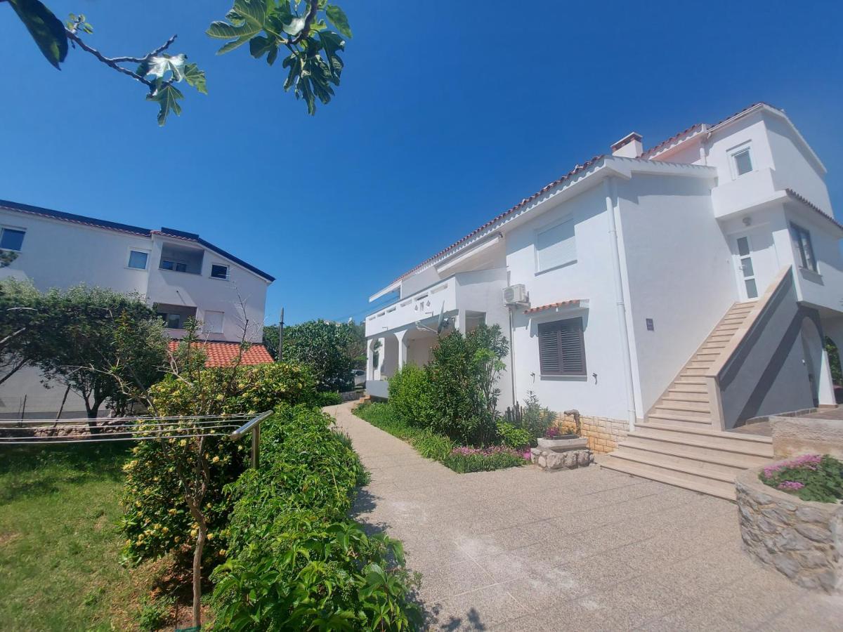 Apartments Kricin 14 Laura Baška Buitenkant foto