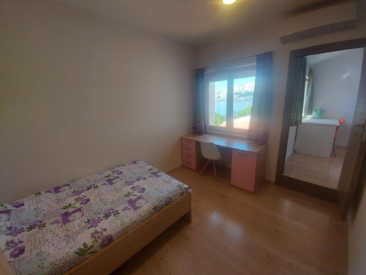 Apartments Kricin 14 Laura Baška Buitenkant foto