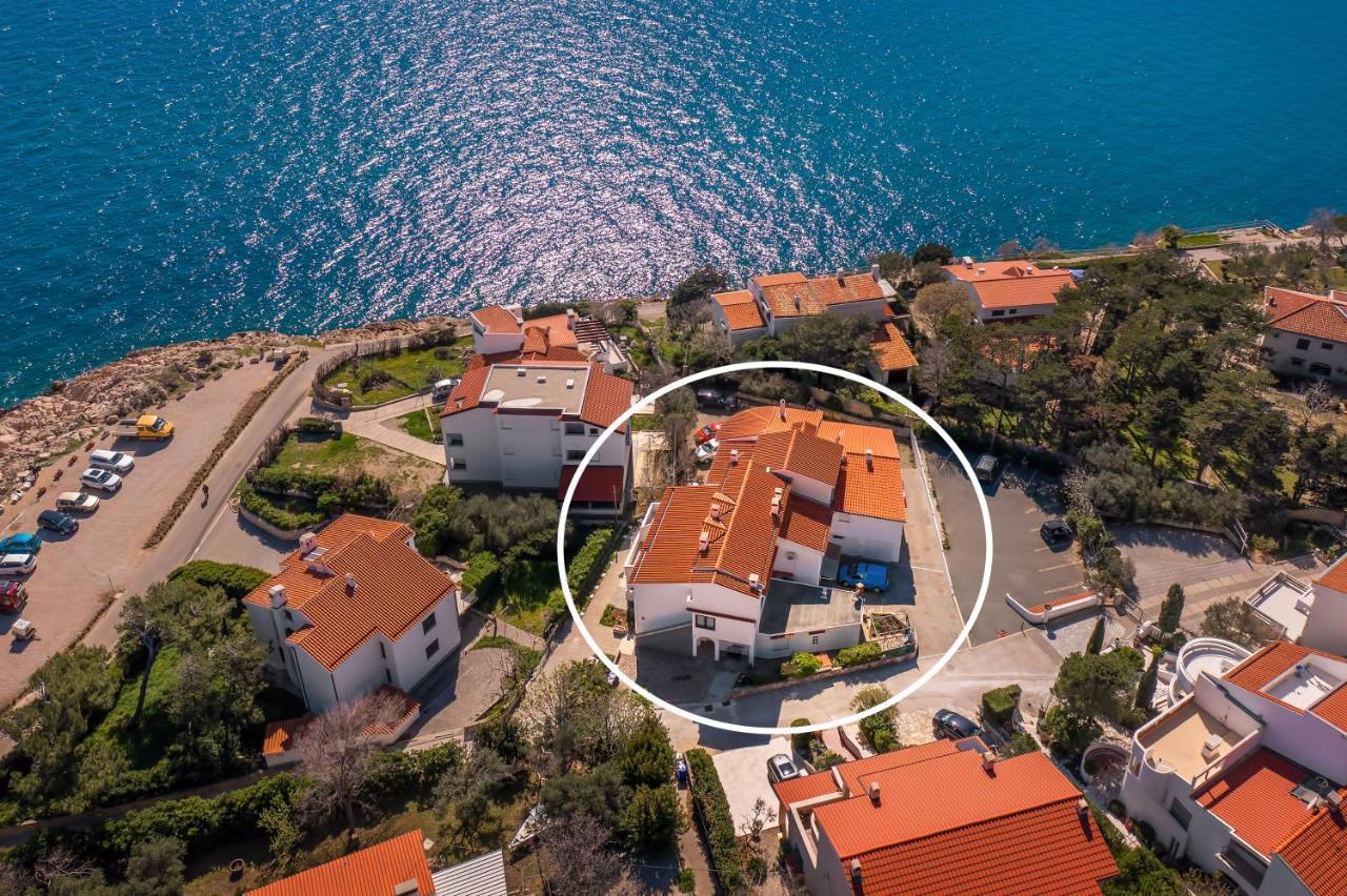 Apartments Kricin 14 Laura Baška Buitenkant foto
